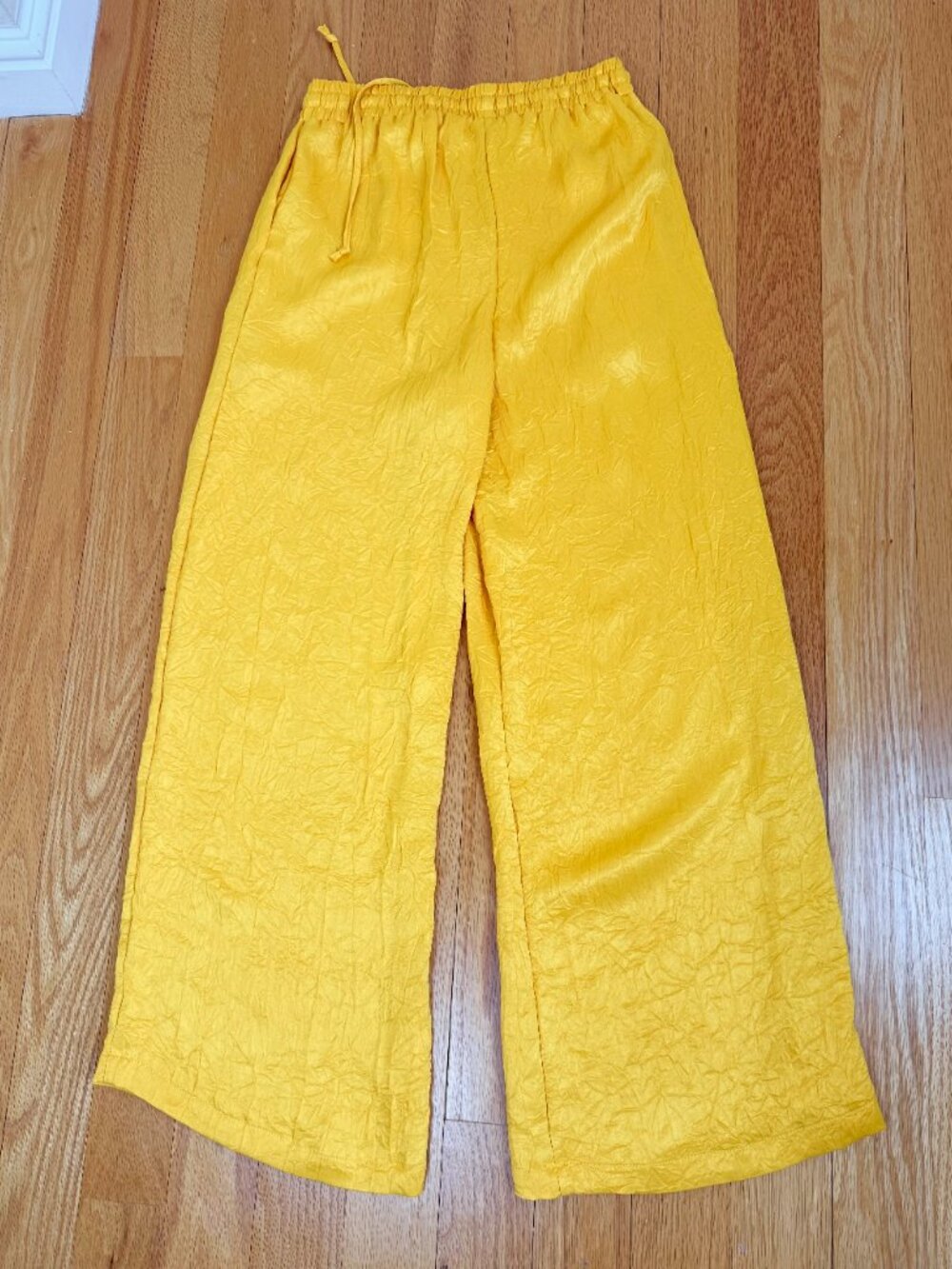 Anthropologie Pants Wide Leg Satin Textured Golden Yellow (S) NWT - Picture 4 of 8